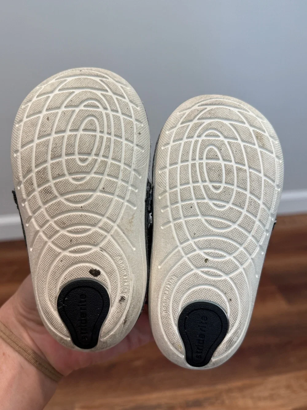 Stride Rite Toddler Soccer Shoes - size 5